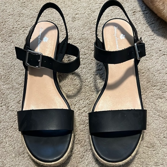 Tommy Bahama Shoes - Tommy Bahama Jona shoes